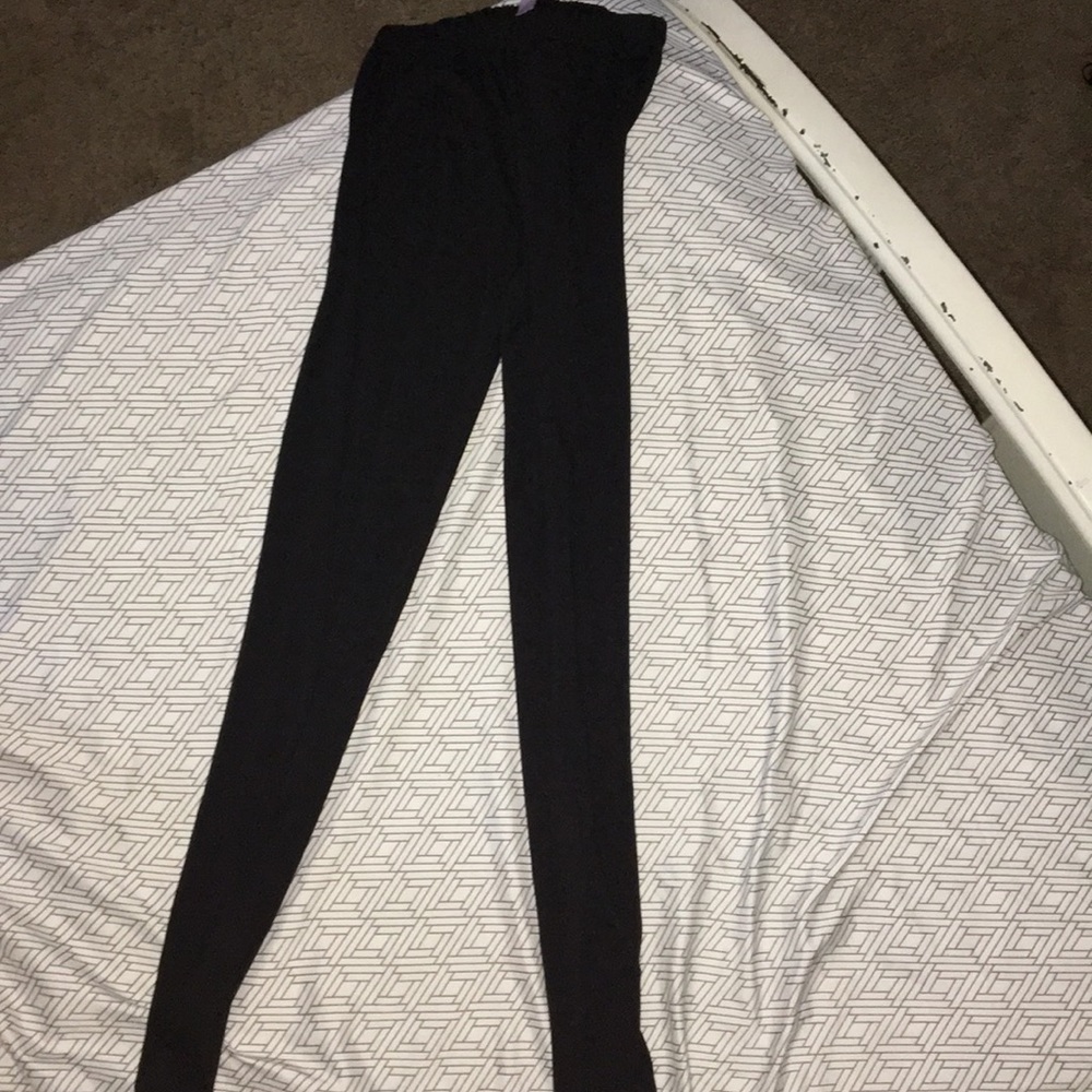Black leggings